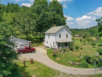 1728 Tall Timber Road NE New Philadelphia, OH 44663