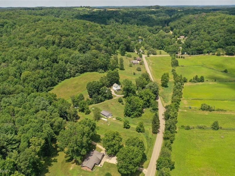 1728 Tall Timber Road NE, New Philadelphia, OH 44663 Photo 11