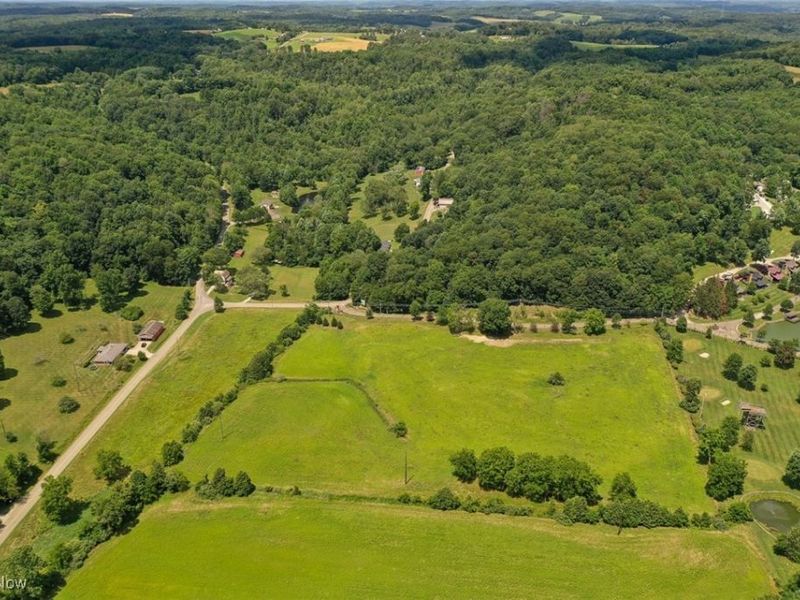 1728 Tall Timber Road NE, New Philadelphia, OH 44663 Photo 15