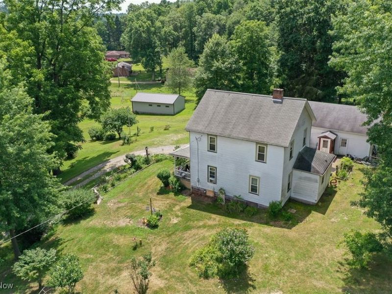 1728 Tall Timber Road NE, New Philadelphia, OH 44663 Photo 2