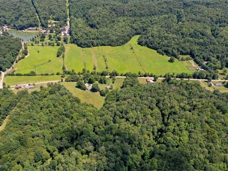 1728 Tall Timber Road NE, New Philadelphia, OH 44663 Photo 27