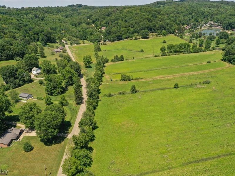 1728 Tall Timber Road NE, New Philadelphia, OH 44663 Photo 32