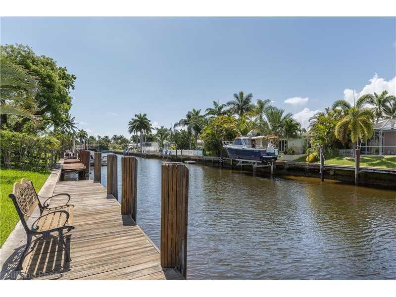 160 SE 12th Street, Pompano Beach, FL 33060 Photo