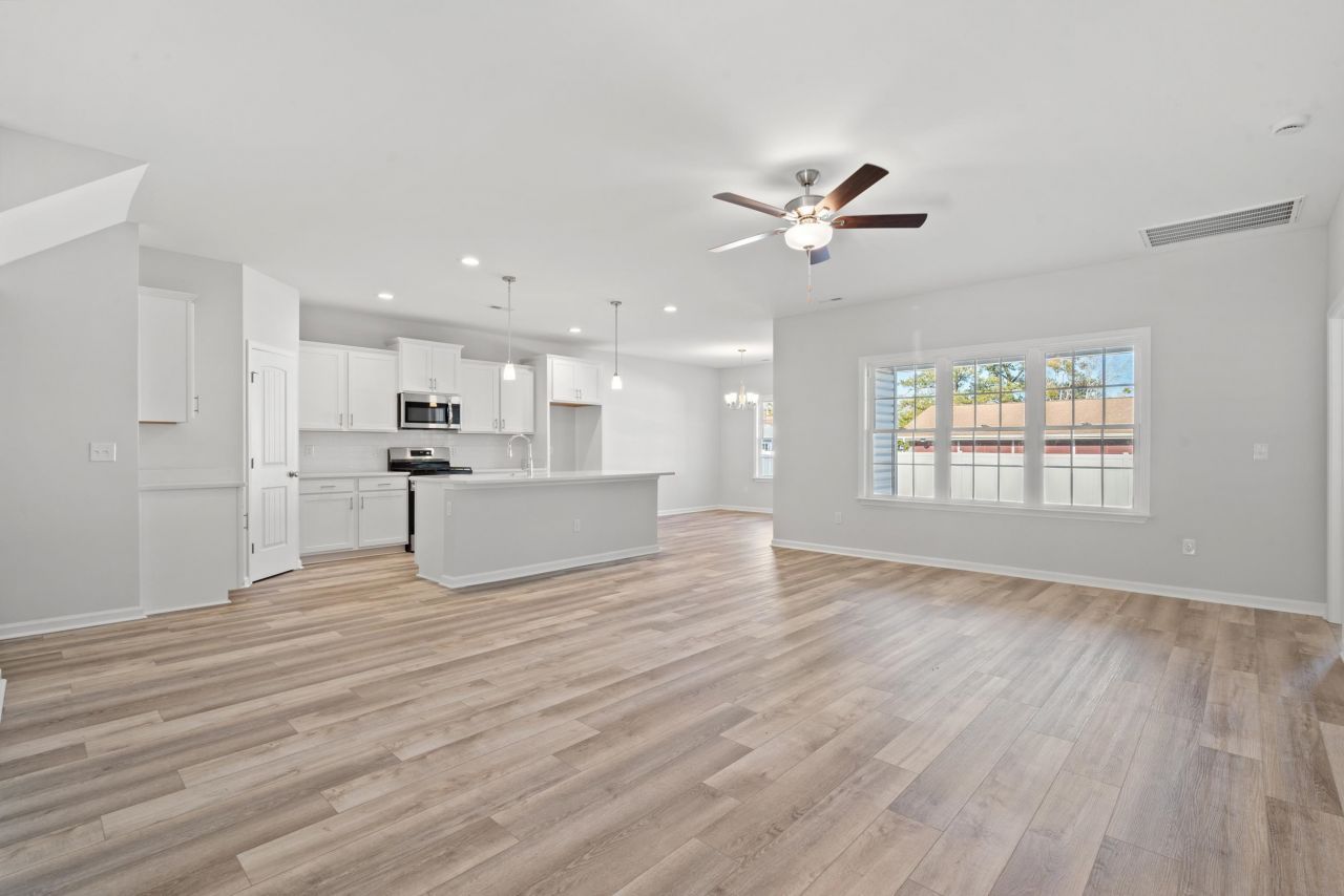 471 Lifestyle Court Photo 2