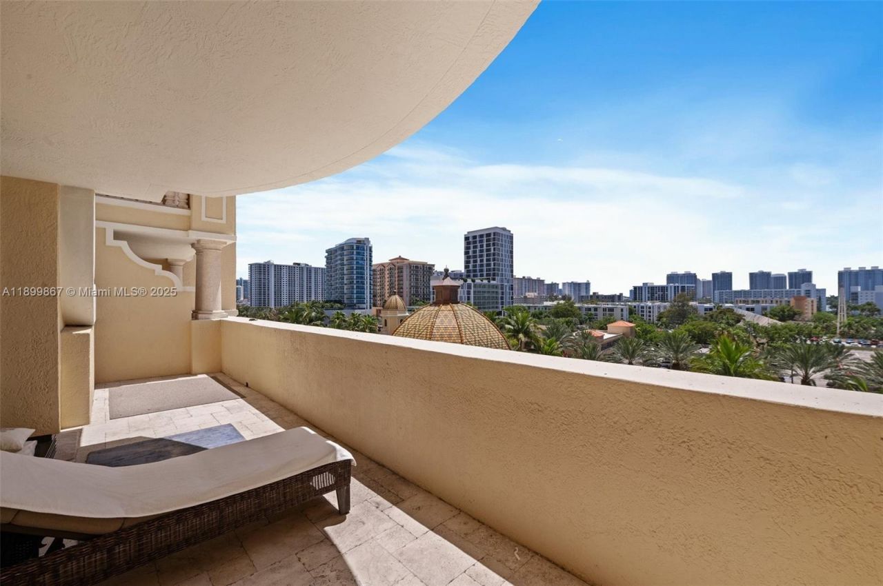 17875 Collins Ave, Unit 702, Sunny Isles Beach, FL 33160 Photo