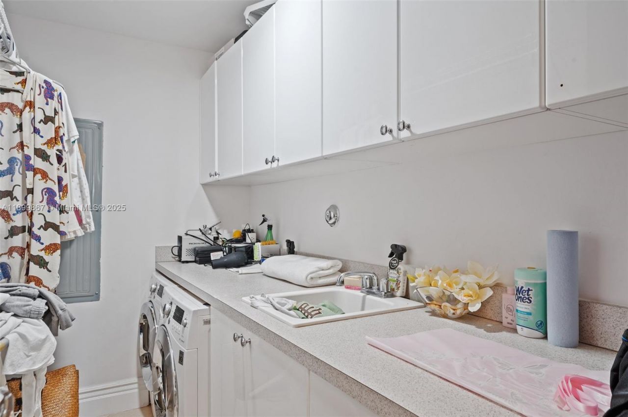 17875 Collins Ave, Unit 702, Sunny Isles Beach, FL 33160 Photo