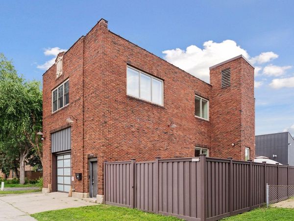 1290 Snelling Avenue N, Saint Paul, MN 55108