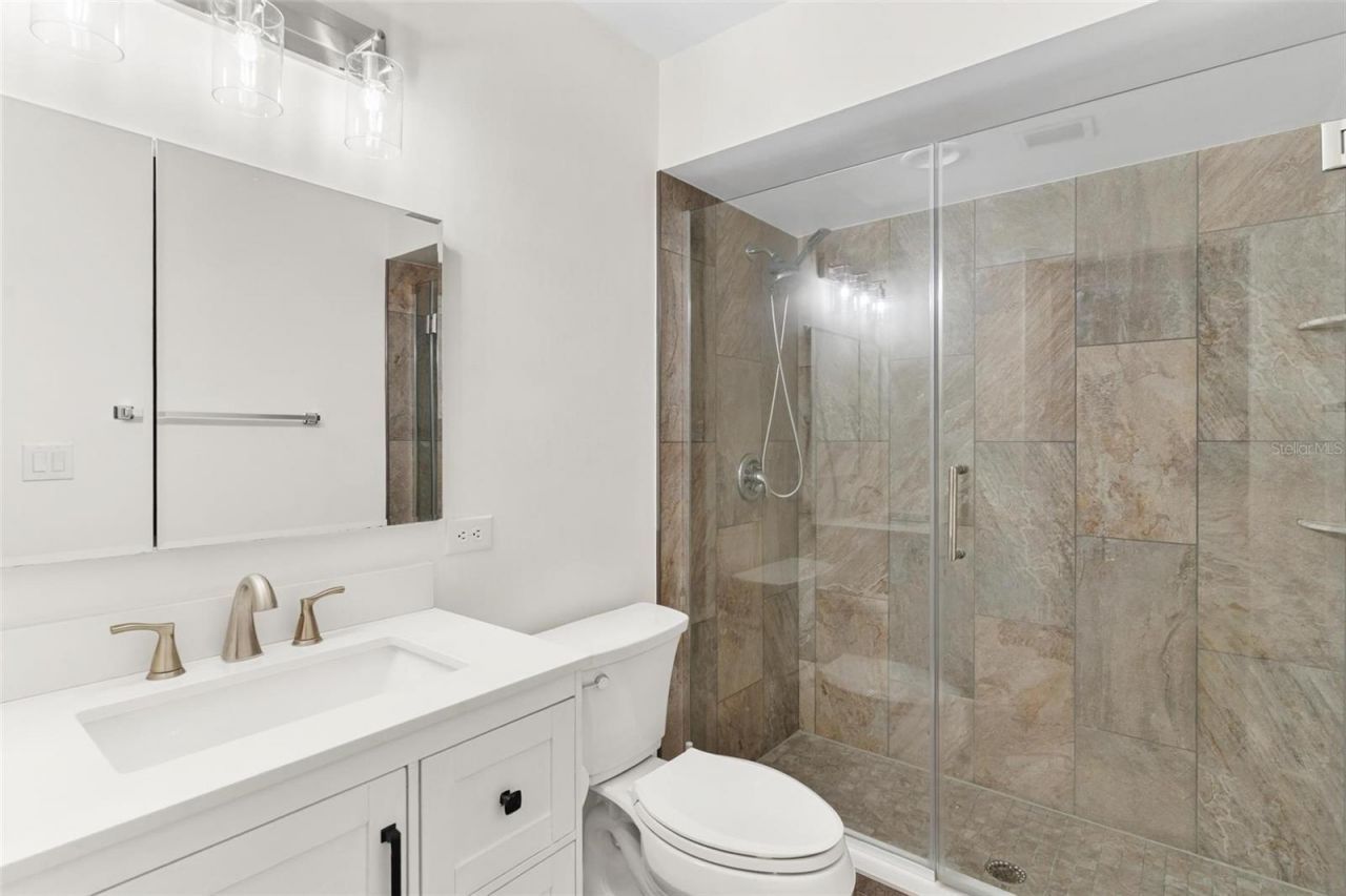 401 Clusterwood Drive, Yalaha, FL 34797 Photo