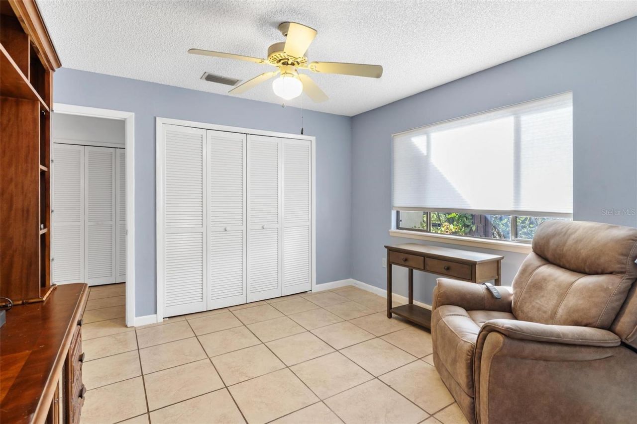 401 Clusterwood Drive, Yalaha, FL 34797 Photo