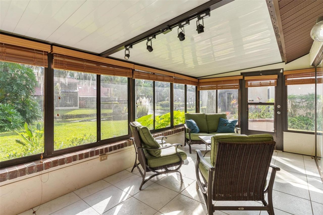 401 Clusterwood Drive, Yalaha, FL 34797 Photo