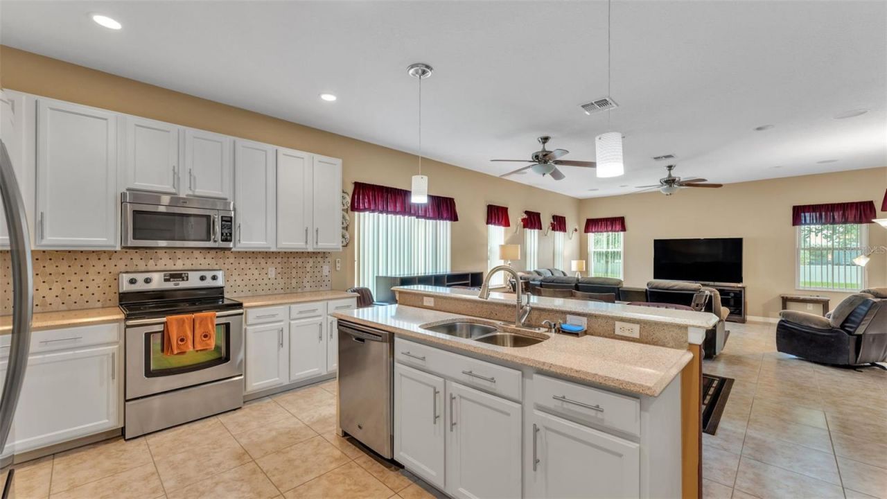 1915 Acacia Drive, Kissimmee, FL 34758 Photo