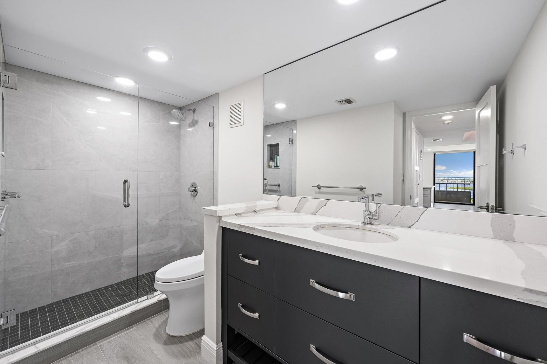 5510 N Ocean Drive, Unit 23c, Singer Island, FL 33404 Photo