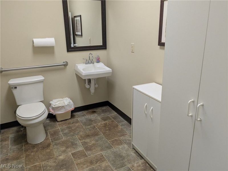 100 S Wooster Avenue, Strasburg, OH 44680 Photo 6