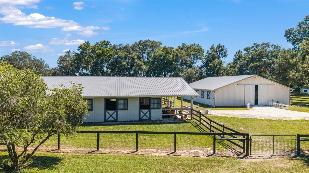 16050 NW 10th Circle, Citra, FL 32113 Photo