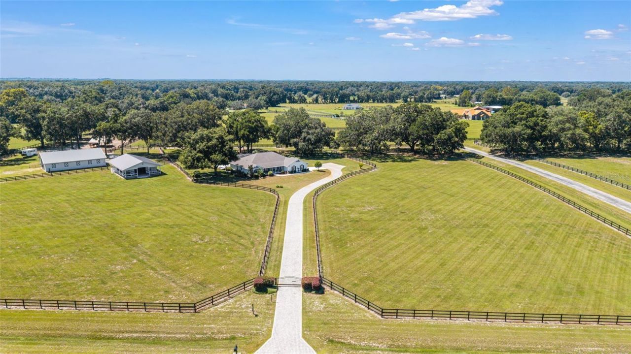 16050 NW 10th Circle, Citra, FL 32113 Photo