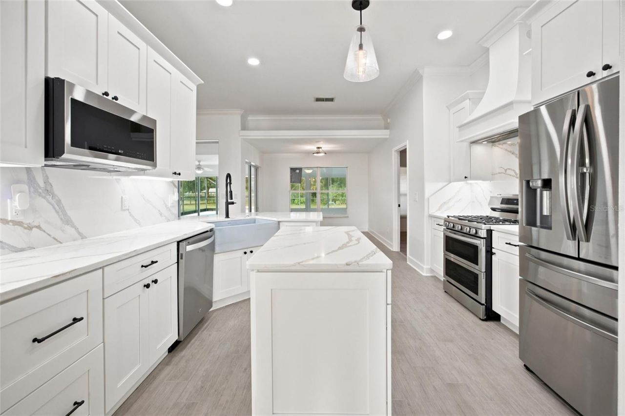 16050 NW 10th Circle, Citra, FL 32113 Photo