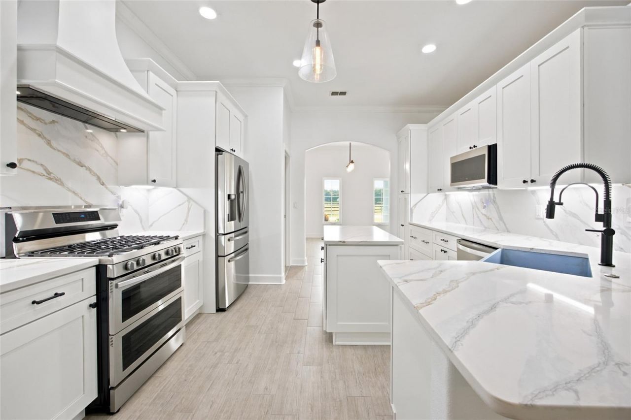 16050 NW 10th Circle, Citra, FL 32113 Photo