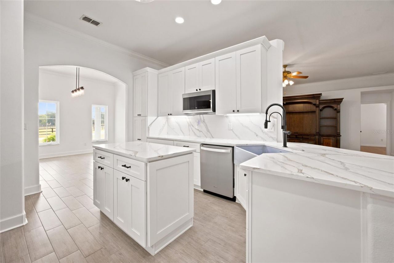 16050 NW 10th Circle, Citra, FL 32113 Photo