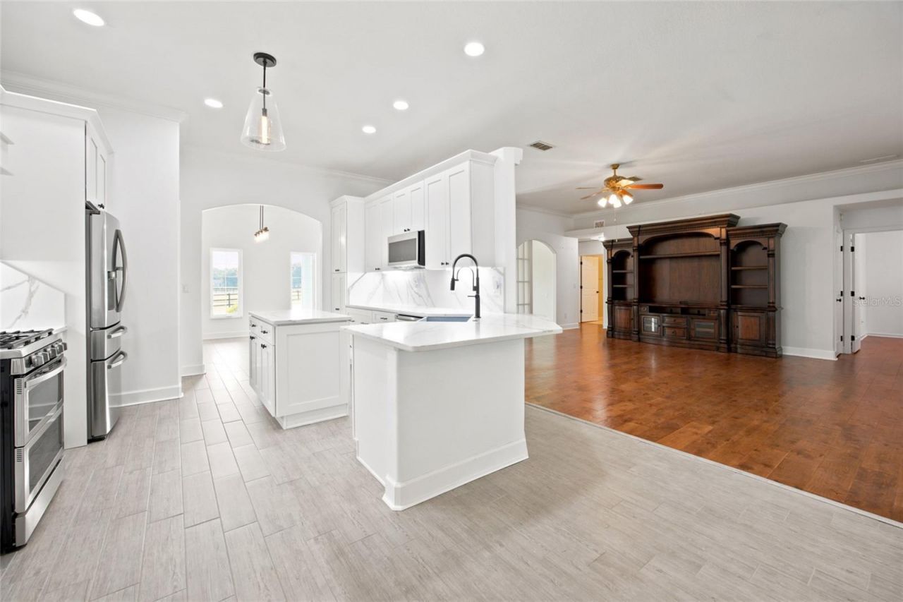 16050 NW 10th Circle, Citra, FL 32113 Photo