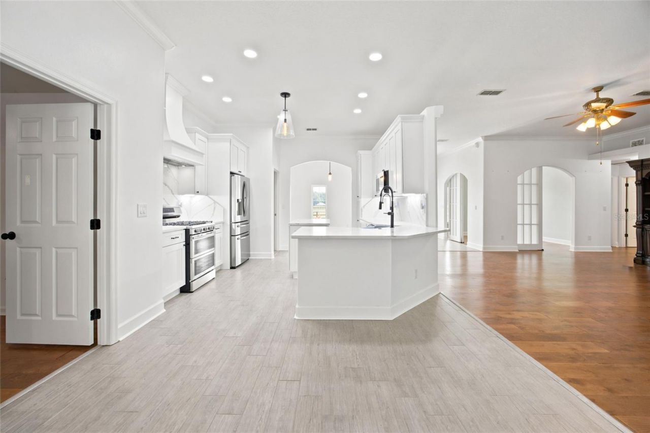 16050 NW 10th Circle, Citra, FL 32113 Photo