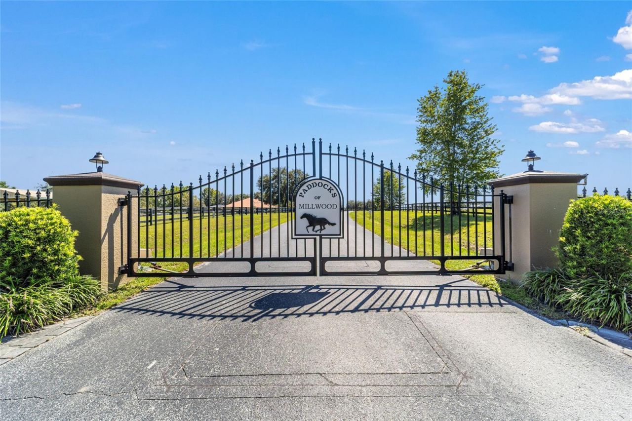 16050 NW 10th Circle, Citra, FL 32113 Photo