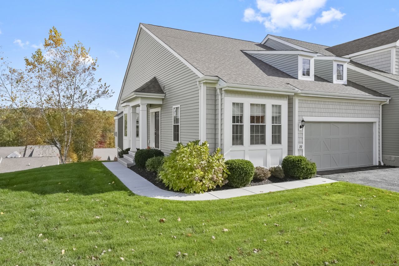 712 Championship, Unit 712, Oxford, CT 06478 Main Photo