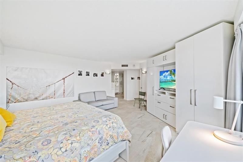 3000 Holiday Drive, Unit 1103, Fort Lauderdale, FL 33316 Photo