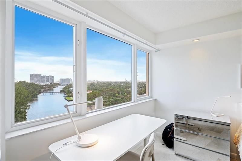 3000 Holiday Drive, Unit 1103, Fort Lauderdale, FL 33316 Photo