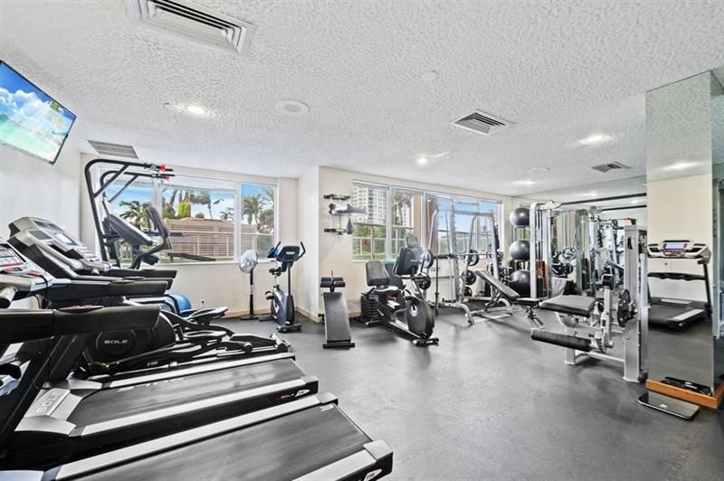 3000 Holiday Drive, Unit 1103, Fort Lauderdale, FL 33316 Photo