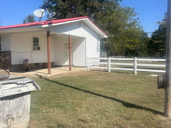 550 Pine Grove Rd., Concord, AR 72523