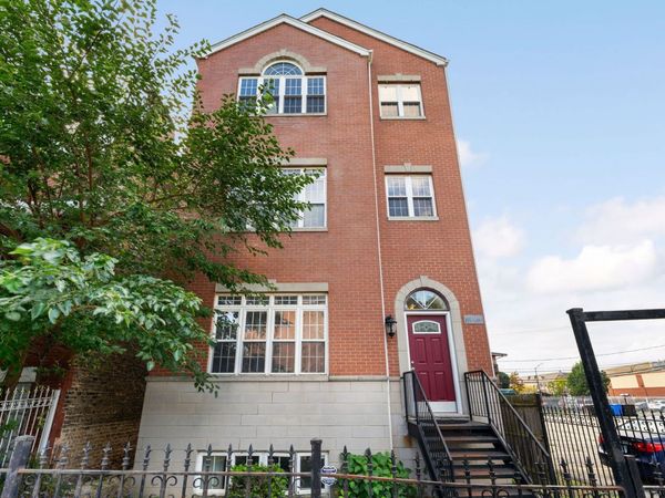 3113 W Warren Boulevard, Unit 401, Chicago, IL 60612