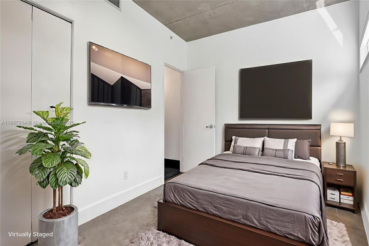 716 SE 12th St, Unit 13, Fort Lauderdale, FL 33316 Photo