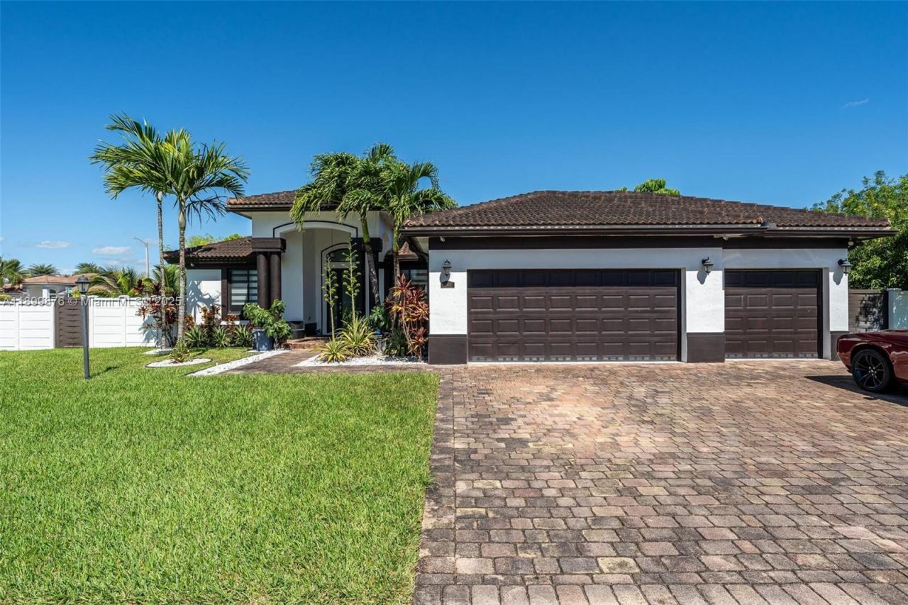 12865 SW 224th St, Miami, FL 33170 Photo