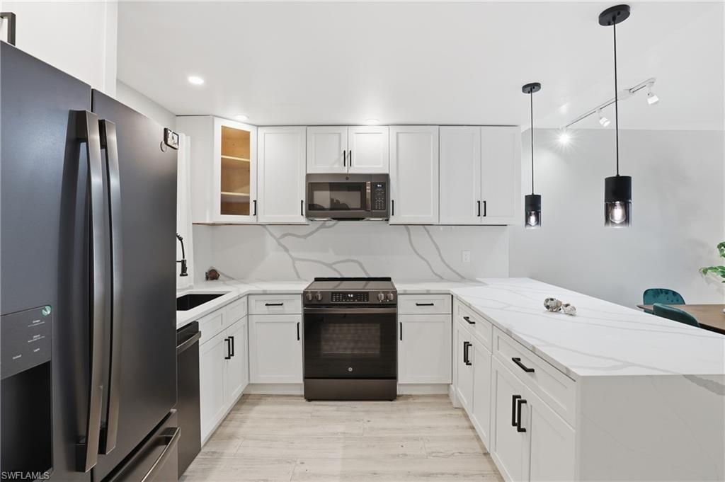 1320 Blue Point Ave, Unit 2, Naples, FL 34102 Photo