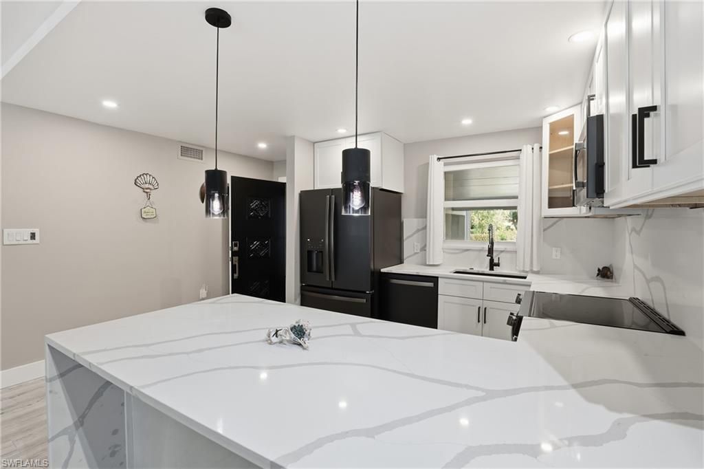 1320 Blue Point Ave, Unit 2, Naples, FL 34102 Photo