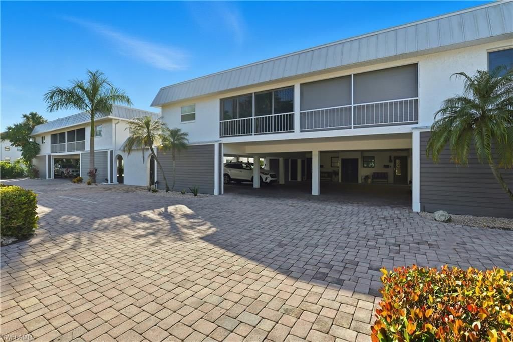 1320 Blue Point Ave, Unit 2, Naples, FL 34102 Photo