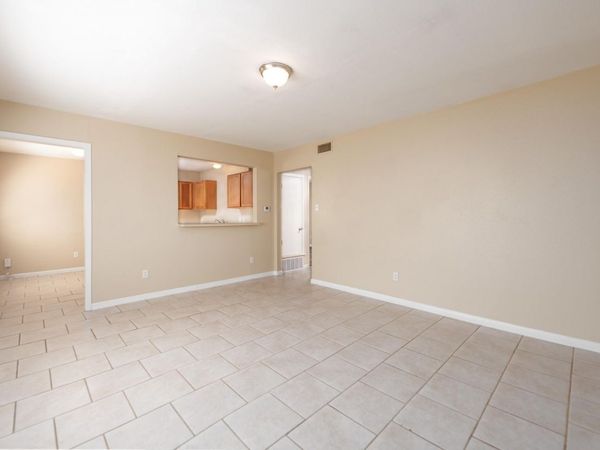 7300 Twin Crest DR, Unit 201, Austin, TX 78752