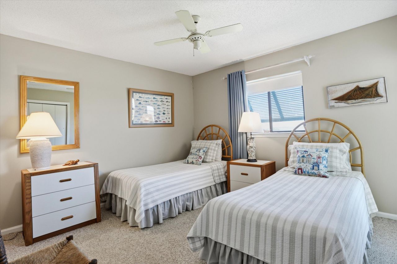 3701 Docksite Road Photo 40