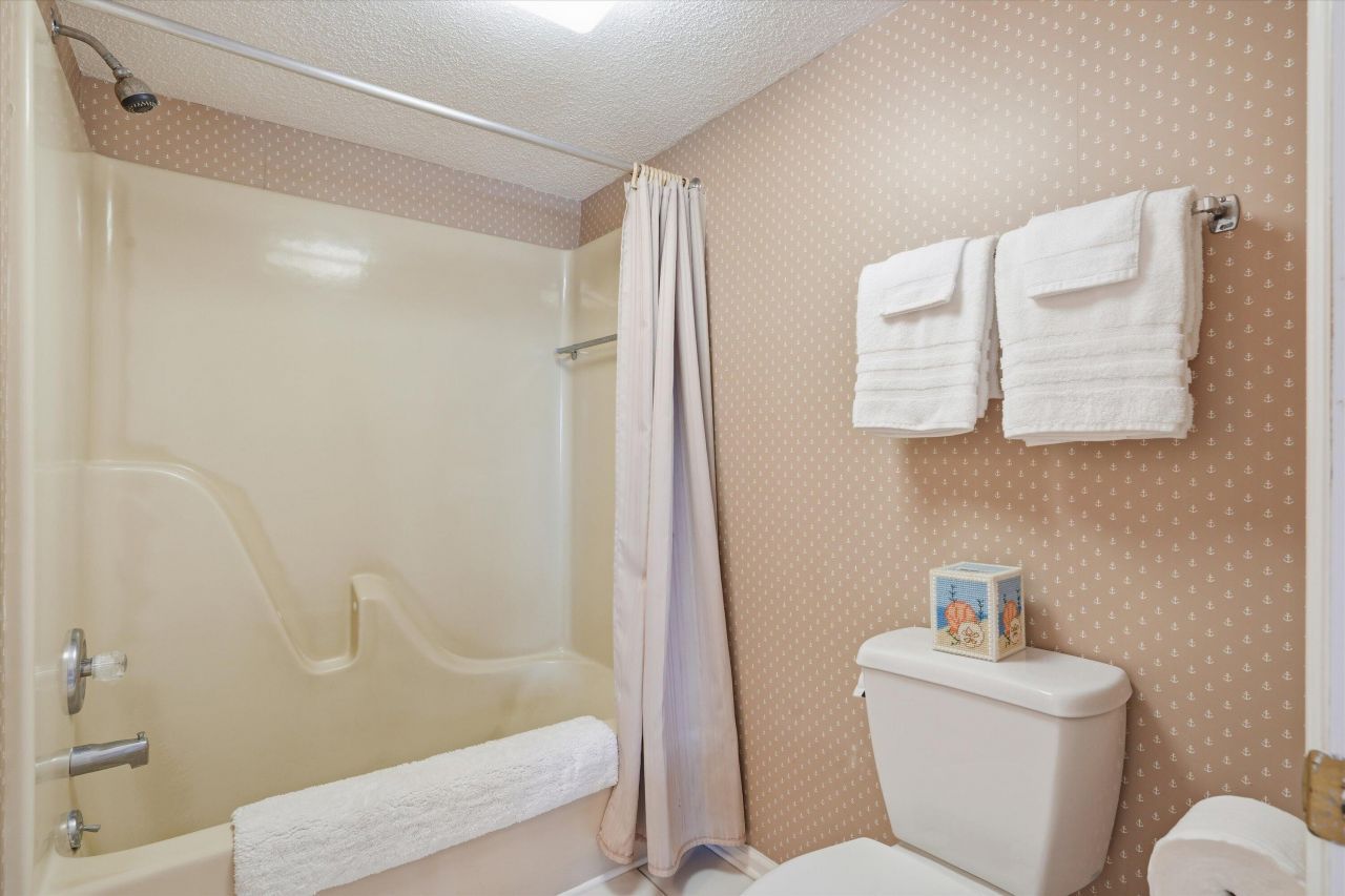 3701 Docksite Road Photo 42