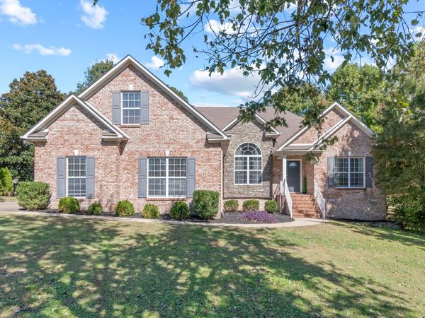 713 Pleasant View Dr, Columbia, TN 38401
