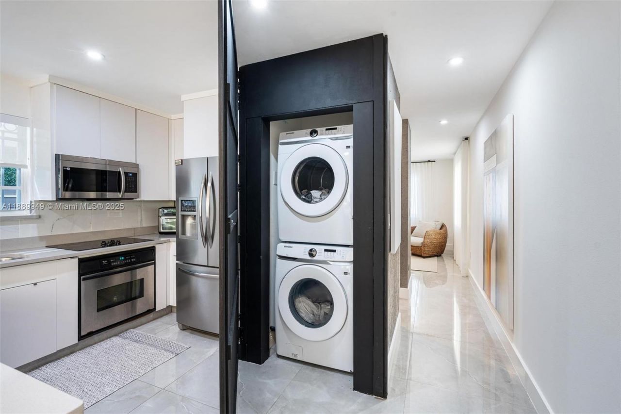 2752 SW 11th St, Miami, FL 33135 Photo