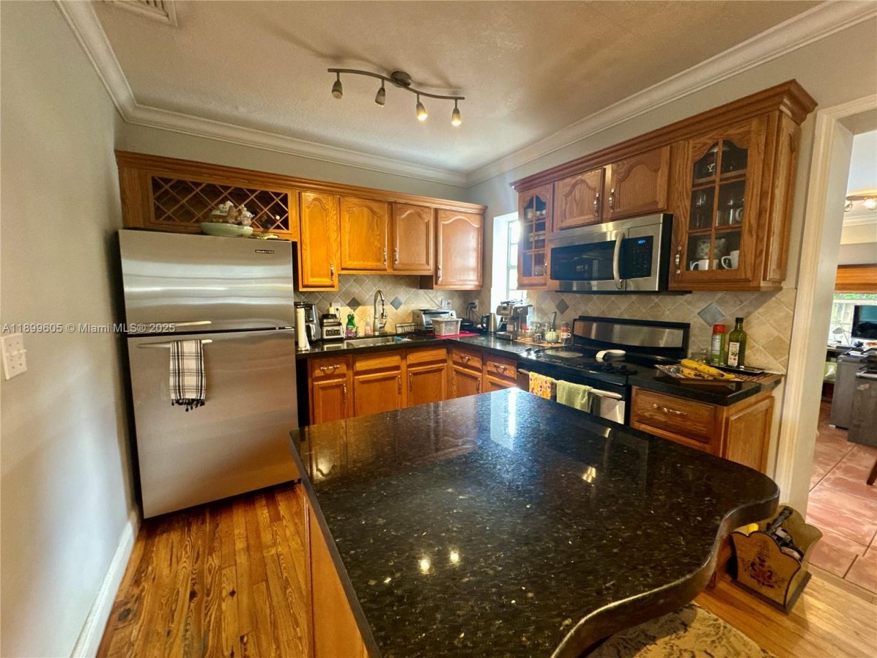 5760 SW 10th St, West Miami, FL 33144 Photo