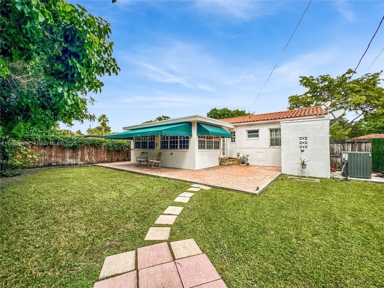 5760 SW 10th St, West Miami, FL 33144 Photo