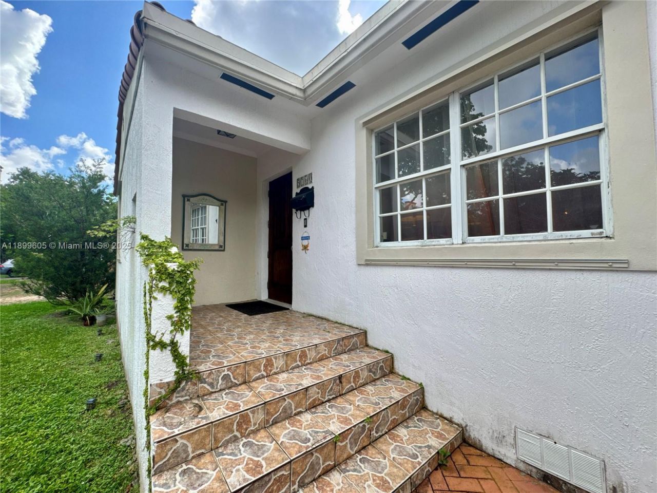 5760 SW 10th St, West Miami, FL 33144 Photo