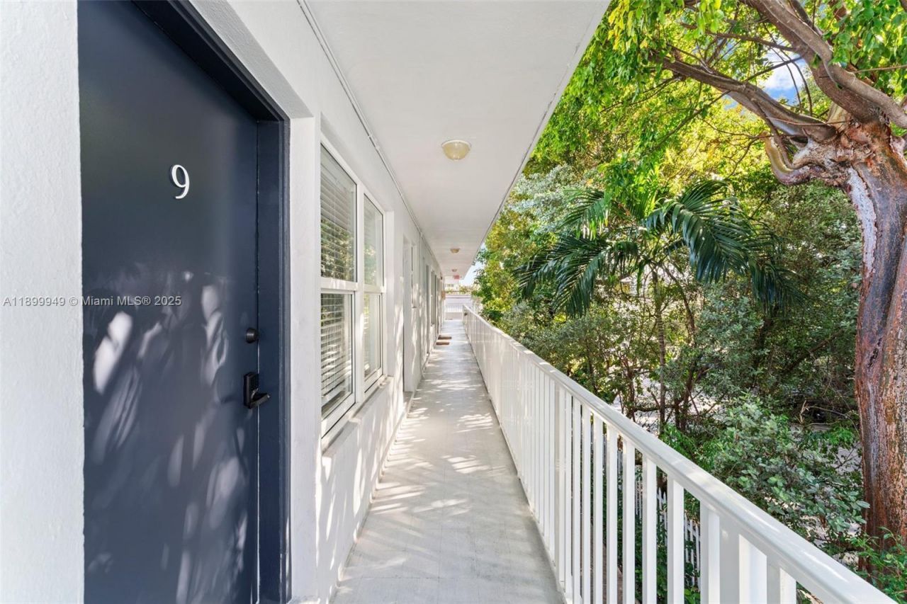 1515 West Ave, Unit 9, Miami Beach, FL 33139 Photo