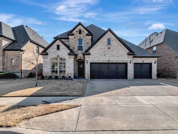 8324 Sandhill Crane Drive, Fort Worth, TX 76118