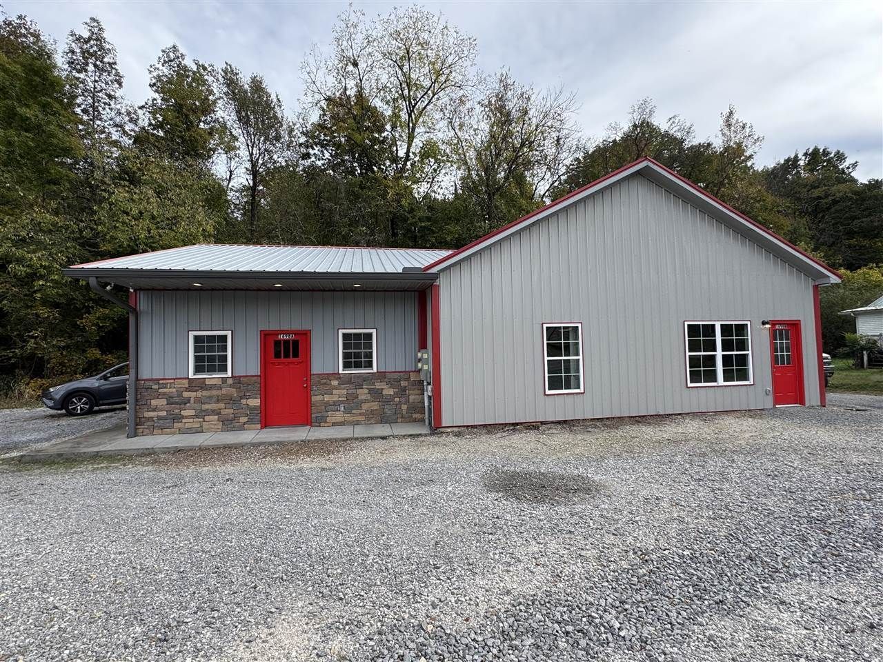 1698 Old Glasgow Road, Scottsville, KY 42164 Main Photo