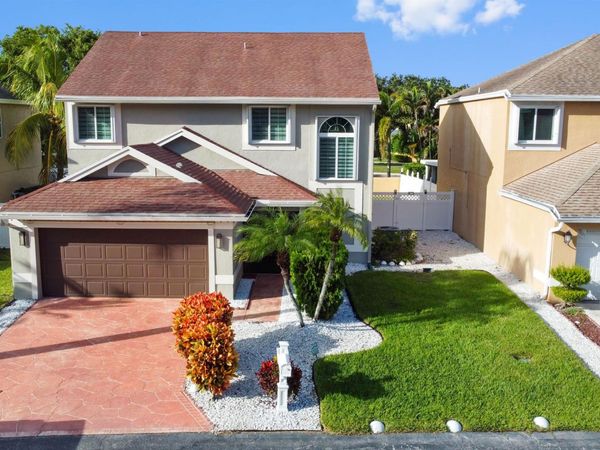 1078 Fairfax Circle W, Boynton Beach, FL 33436