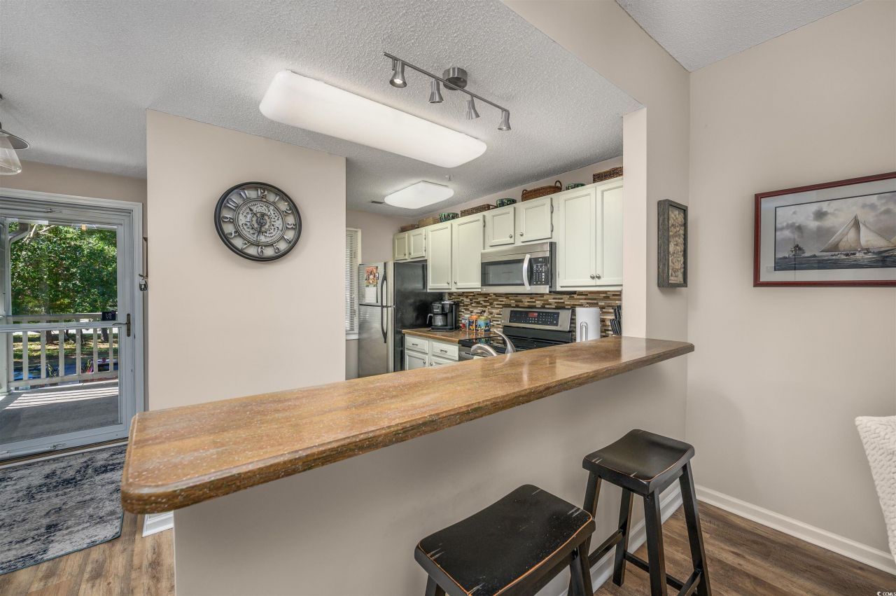 1221 Tidewater Dr. Photo 6