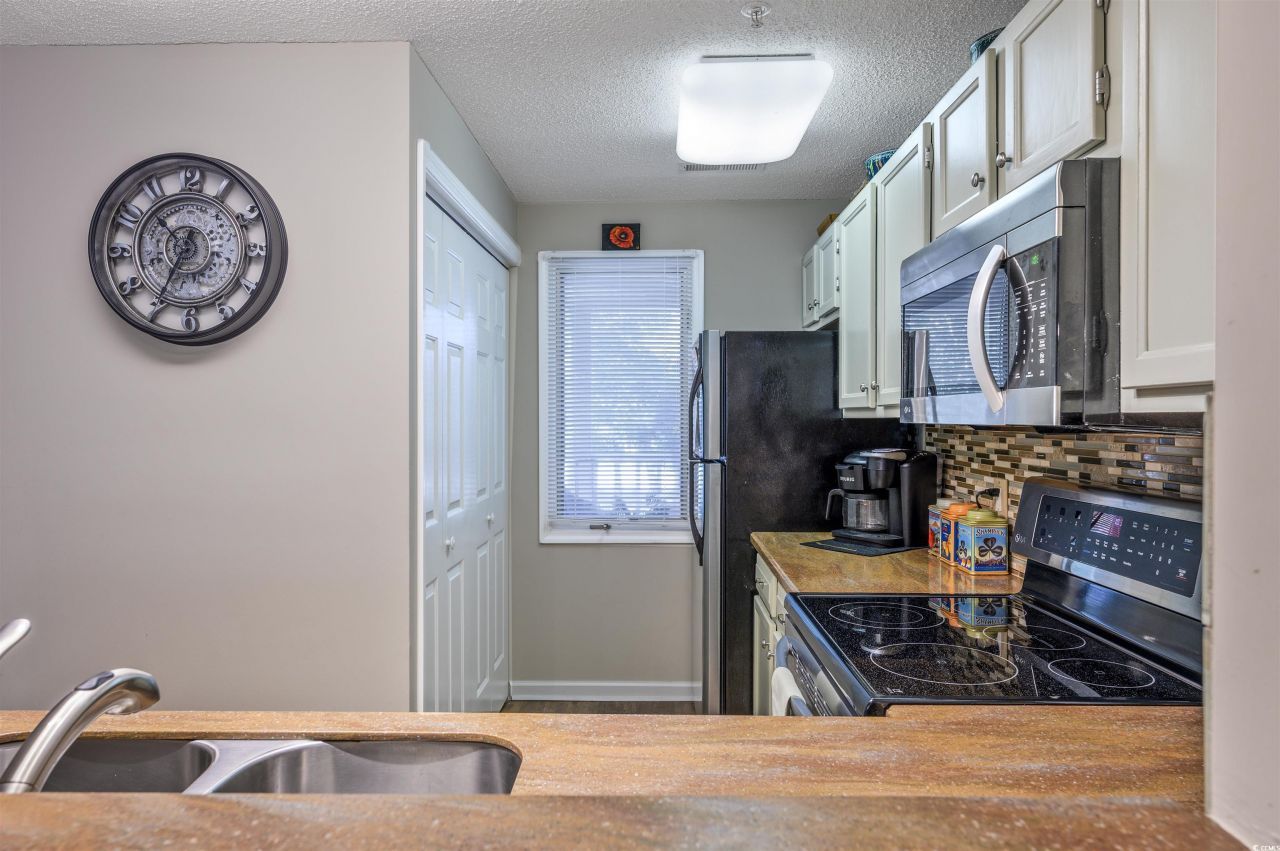 1221 Tidewater Dr. Photo 7